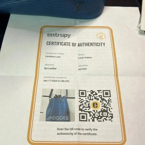 Vintage Louis  Vuitton Epi blue leather bag with COA included - Picture 3 of 14